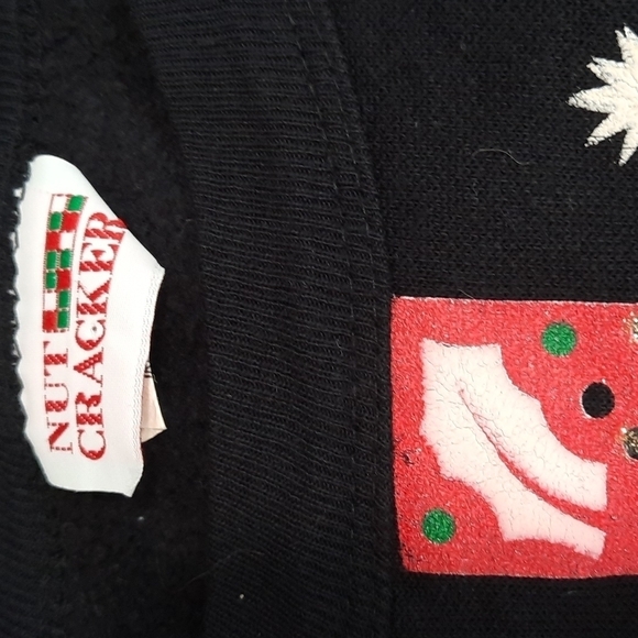 90's Vintage Nut Cracker Santa Sweatshirt - Picture 3 of 5